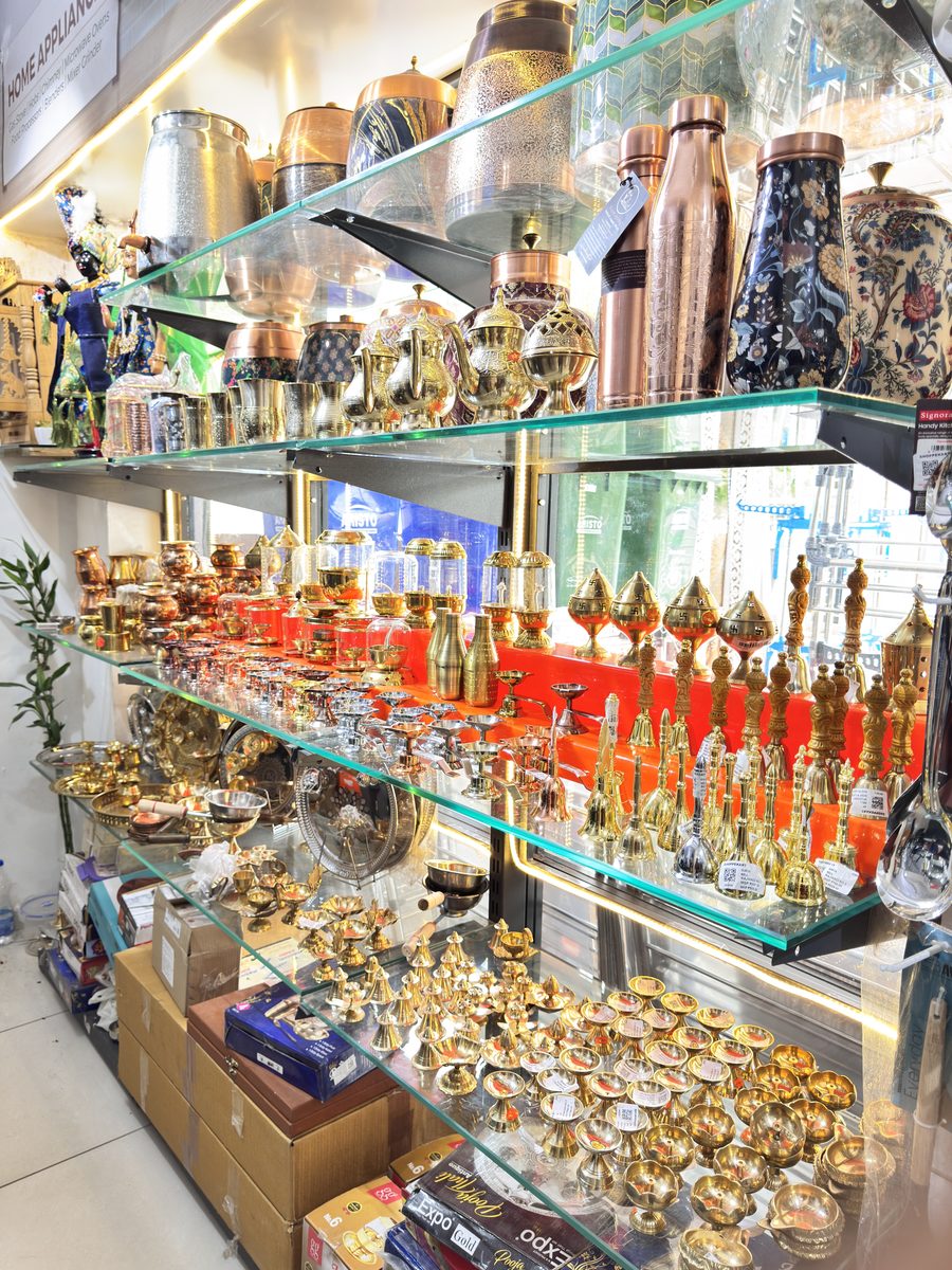 Inside Shoppekart New CG Road Showroom Ahmedabad — Display Photo 12