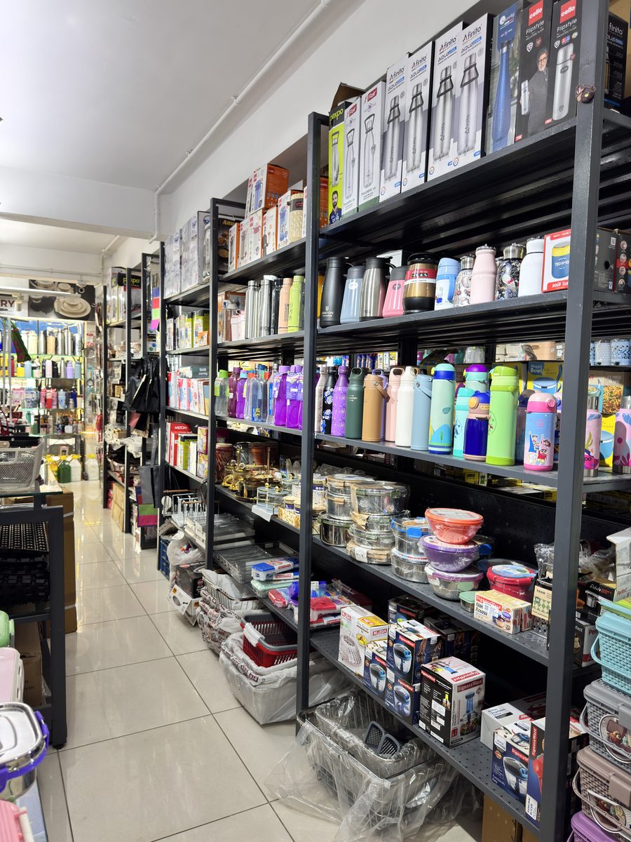 Inside Shoppekart New CG Road Showroom Ahmedabad — Display Photo 13