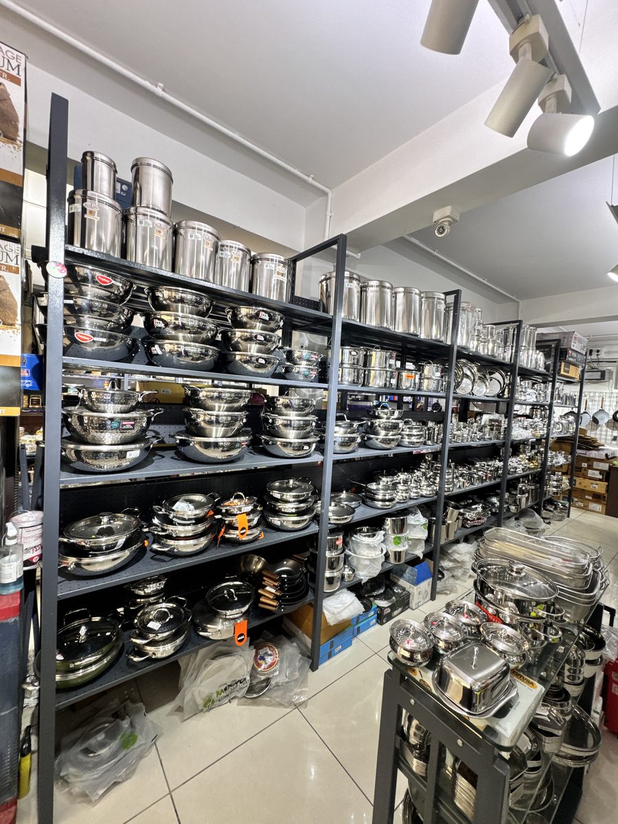 Inside Shoppekart New CG Road Showroom Ahmedabad — Display Photo 14