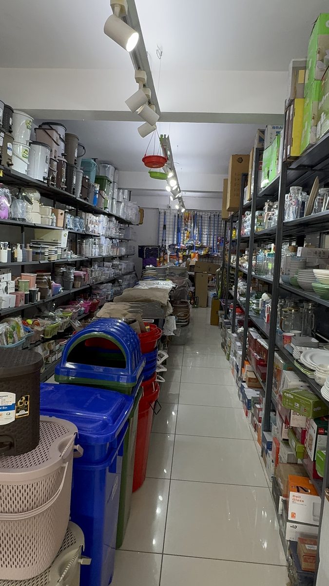Inside Shoppekart New CG Road Showroom Ahmedabad — Display Photo 3