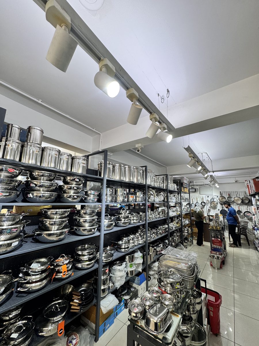Inside Shoppekart New CG Road Showroom Ahmedabad — Display Photo 4