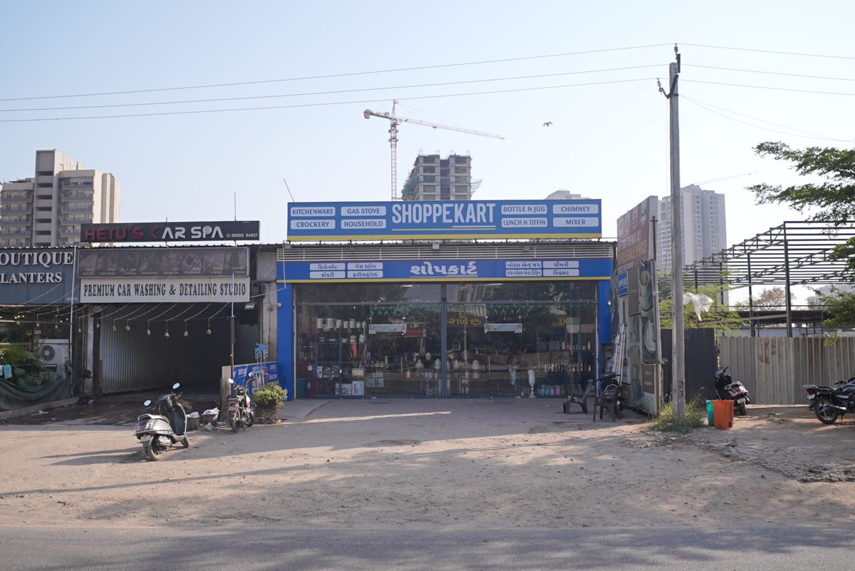 Inside Shoppekart South Bopal Showroom Ahmedabad — Display Photo 11