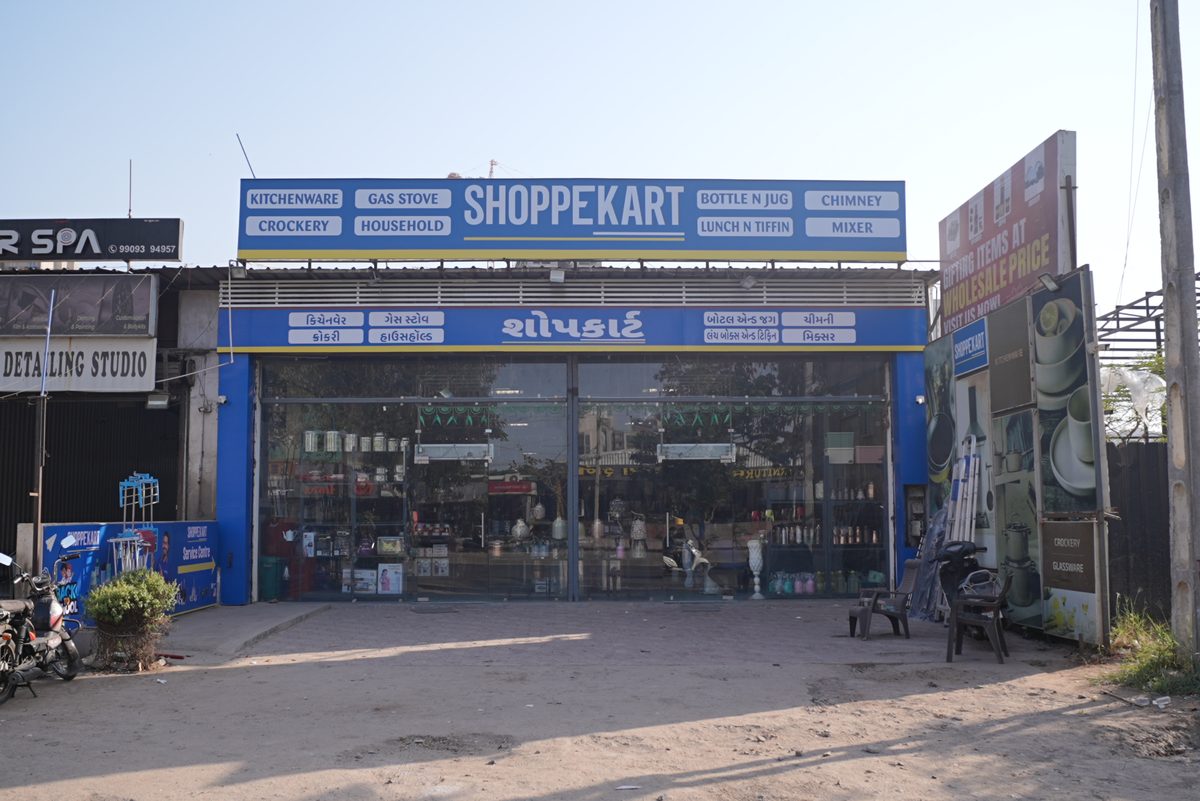 Inside Shoppekart South Bopal Showroom Ahmedabad — Display Photo 15