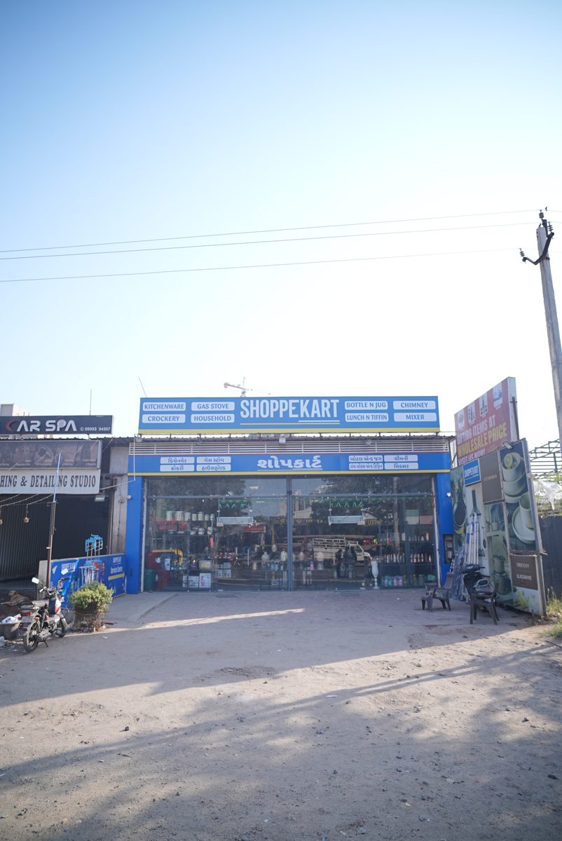 Inside Shoppekart South Bopal Showroom Ahmedabad — Display Photo 4